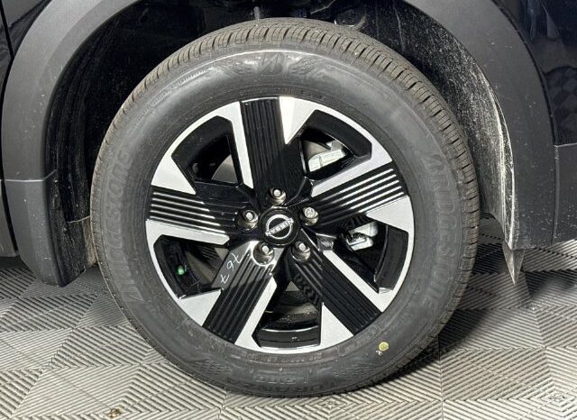
								Nissan Kicks full									