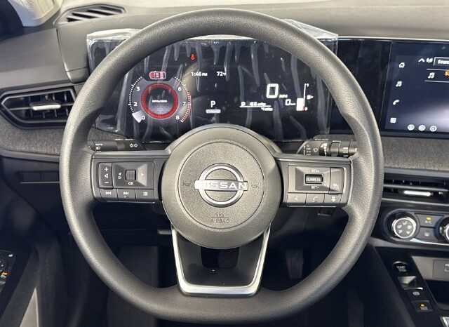 
								Nissan Kicks full									