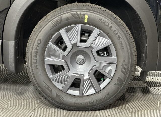 
								Nissan Kicks full									