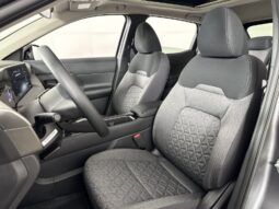 
										Nissan Kicks full									