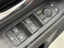 
										Nissan Kicks full									