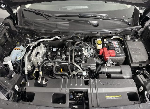 
								Nissan Kicks full									
