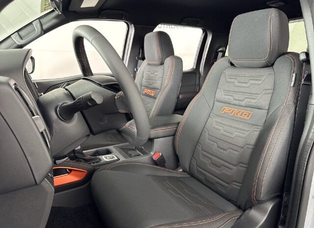 
								Nissan Frontier full									