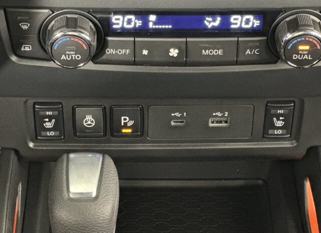 
								Nissan Frontier full									