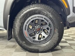 
										Nissan Frontier full									
