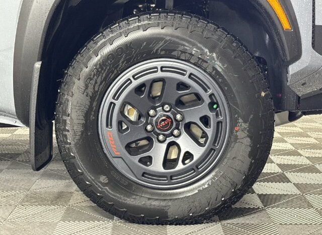 
								Nissan Frontier full									