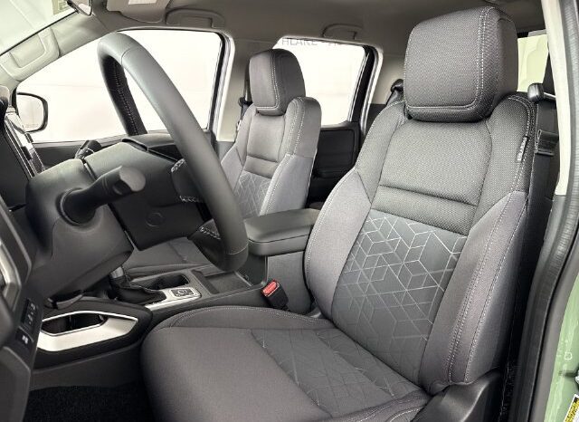 
								Nissan Frontier full									