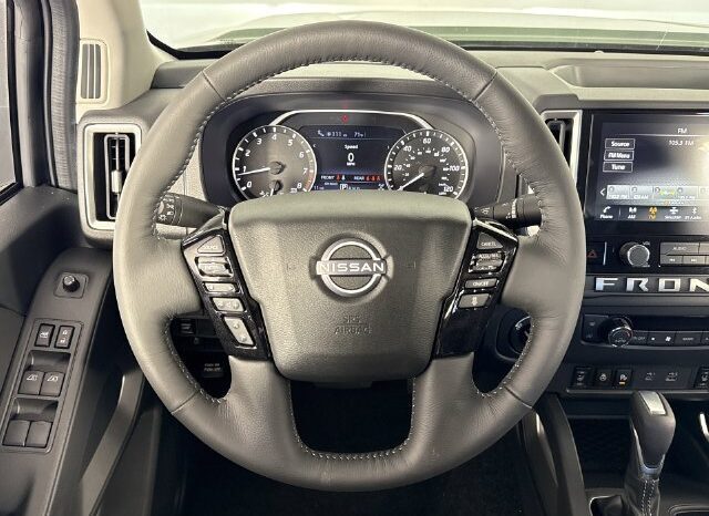 
								Nissan Frontier full									