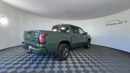 
										Nissan Frontier full									