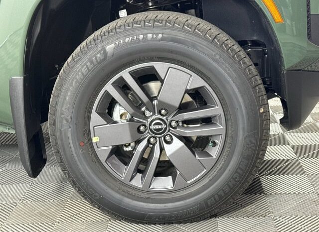 
								Nissan Frontier full									