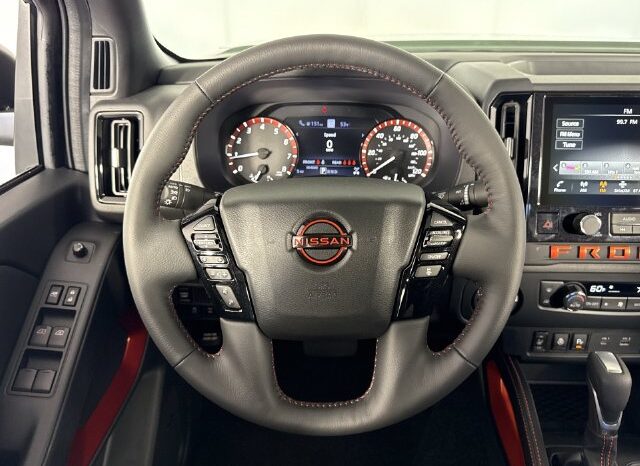 
								Nissan Frontier full									