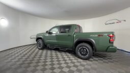
										Nissan Frontier full									