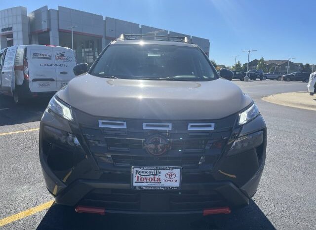 
								Nissan Rogue full									