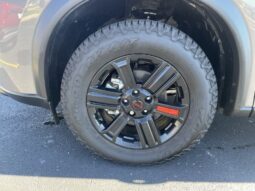 
										Nissan Rogue full									