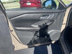 
										Nissan Rogue full									