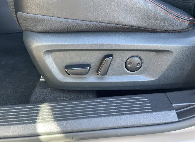 
								Nissan Rogue full									