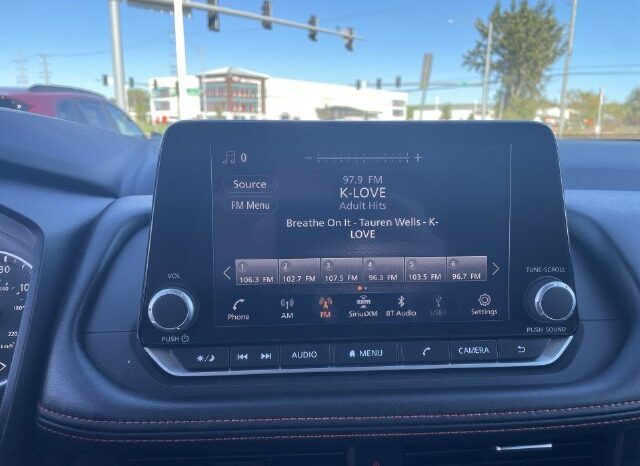 
								Nissan Rogue full									