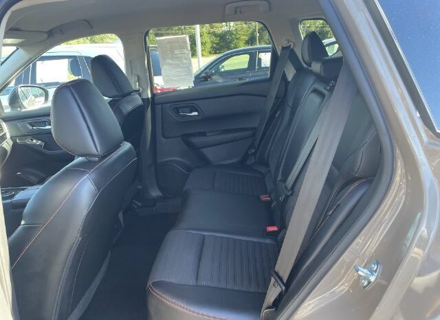 
								Nissan Rogue full									