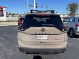 
										Nissan Rogue full									