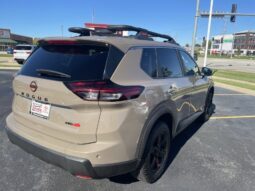 
										Nissan Rogue full									