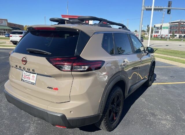 
								Nissan Rogue full									
