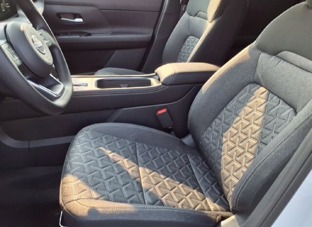 
								Nissan Kicks full									