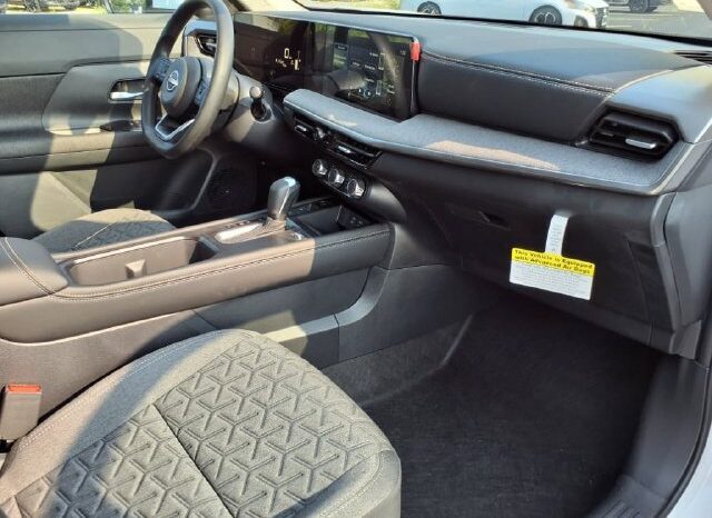 
								Nissan Kicks full									