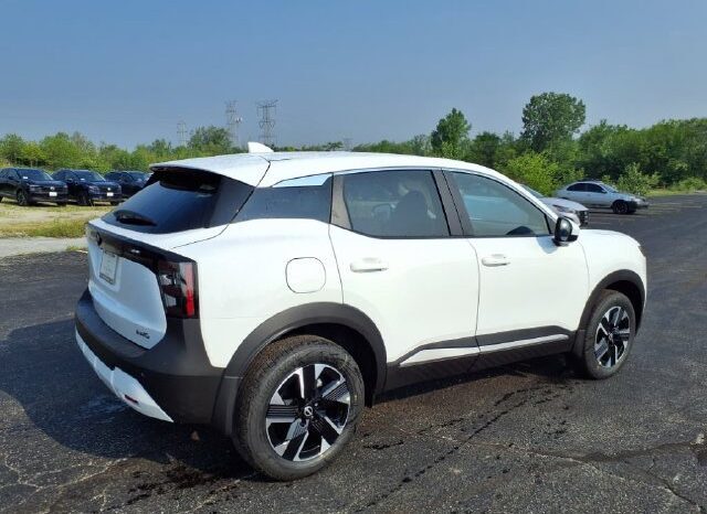 
								Nissan Kicks full									