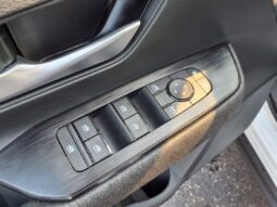 
										Nissan Kicks full									