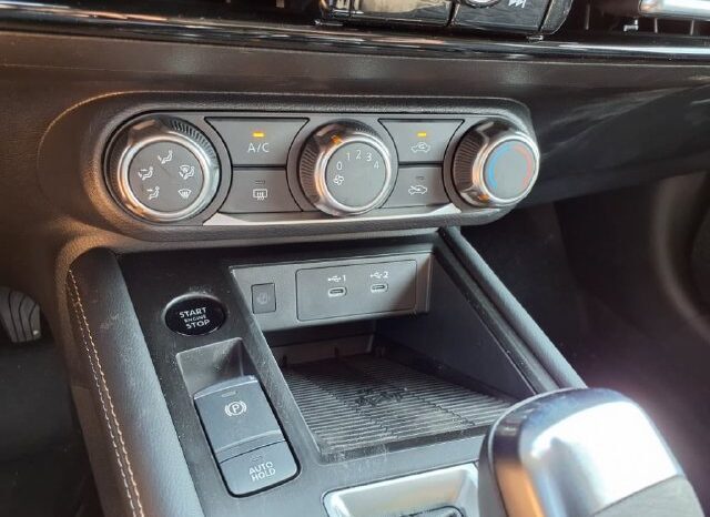 
								Nissan Kicks full									