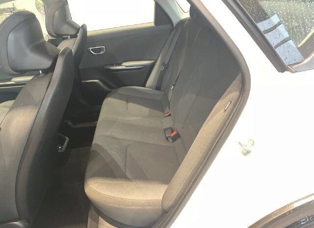 
								Kia K4 full									