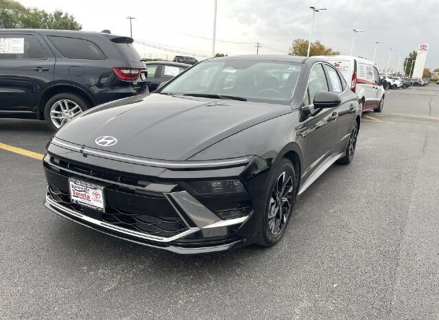 
								Hyundai Sonata full									