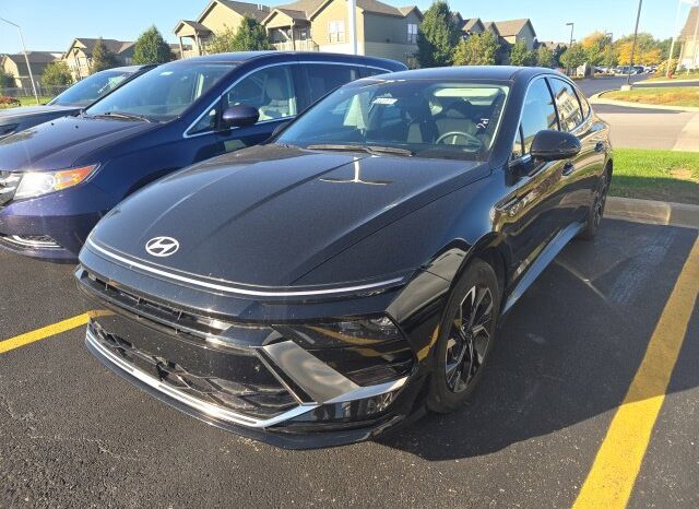 
								Hyundai Sonata full									