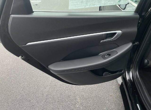 
								Hyundai Sonata full									