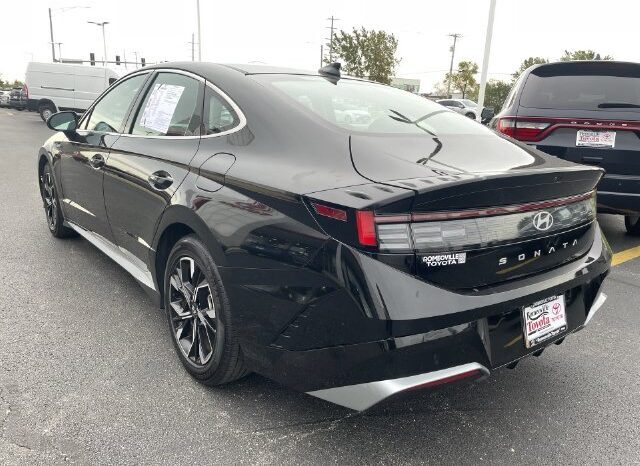 
								Hyundai Sonata full									