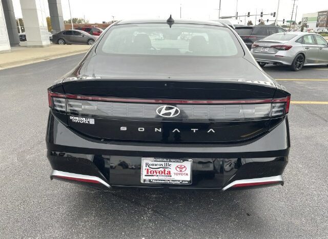 
								Hyundai Sonata full									