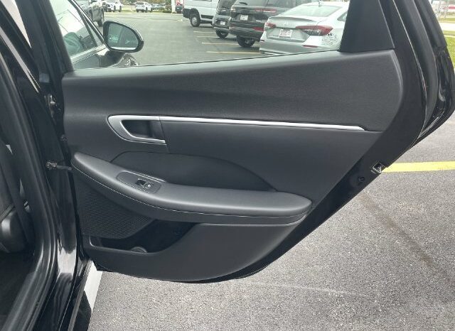 
								Hyundai Sonata full									