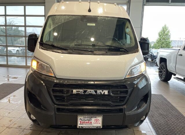 
								Ram ProMaster 2500 full									