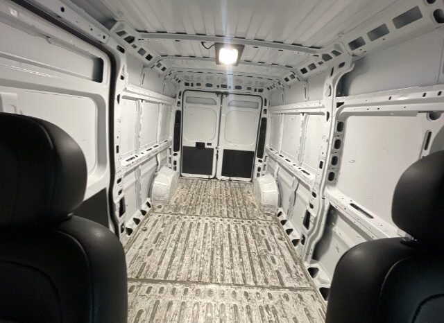 
								Ram ProMaster 2500 full									