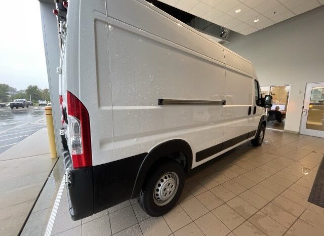 
								Ram ProMaster 2500 full									
