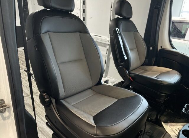 
								Ram ProMaster 2500 full									