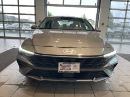 
										Hyundai Elantra full									