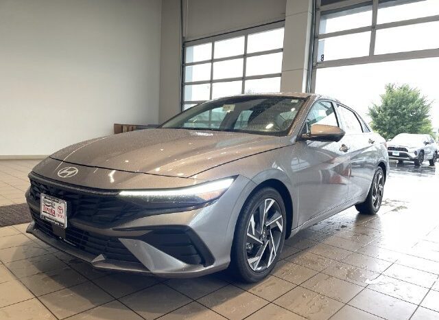 
								Hyundai Elantra full									