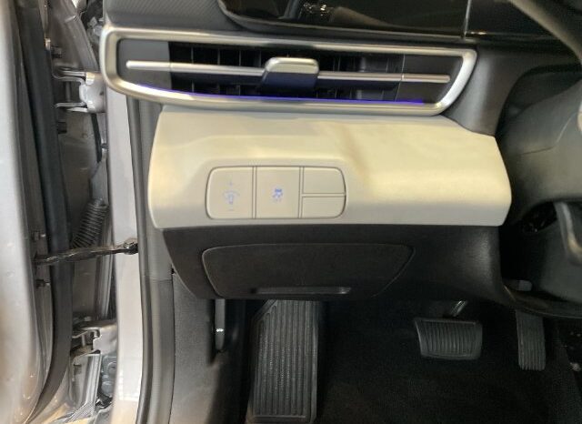 
								Hyundai Elantra full									
