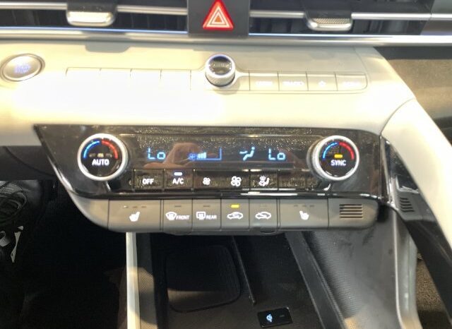 
								Hyundai Elantra full									