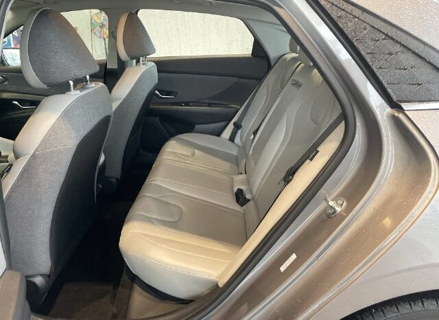 
								Hyundai Elantra full									