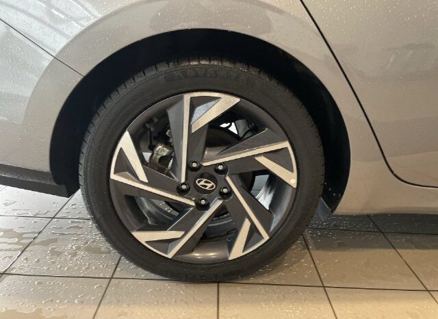 
								Hyundai Elantra full									