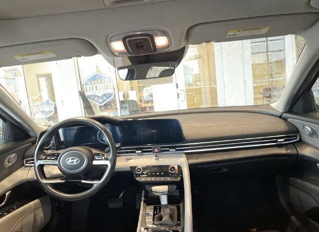 
								Hyundai Elantra full									