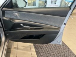 
										Hyundai Elantra full									