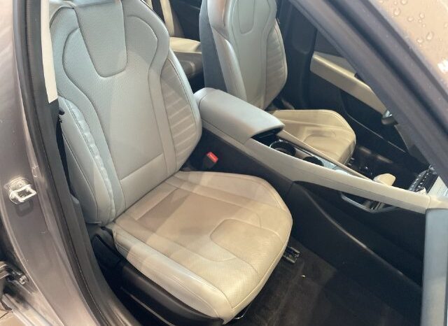 
								Hyundai Elantra full									